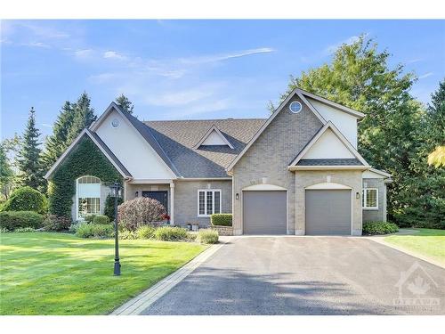 1323 Scharfgate Drive, Ottawa, ON 