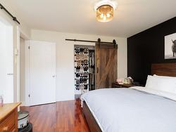 Master bedroom - 