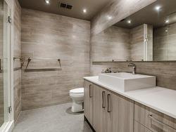 Ensuite bathroom - 