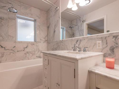 Ensuite bathroom - 935 Rue Boissy, Saint-Lambert, QC - Indoor Photo Showing Bathroom