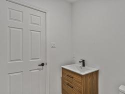 Powder room - 