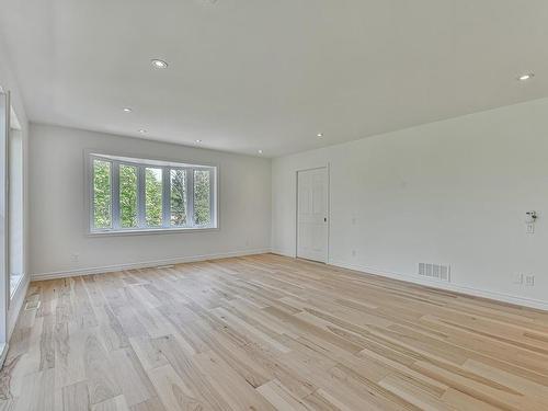 Master bedroom - 55 Ch. De Normandie, Sainte-Agathe-Des-Monts, QC - Indoor Photo Showing Other Room