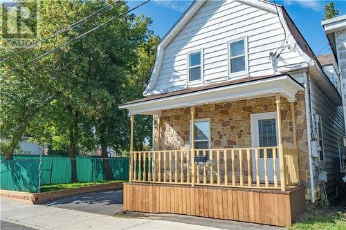 215 Louisa Street, Cornwall, ON - Outdoor