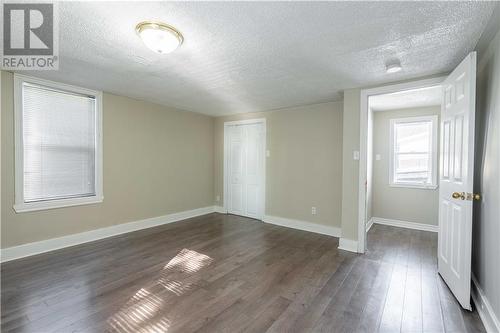 215 Louisa Street, Cornwall, ON - Indoor Photo Showing Other Room