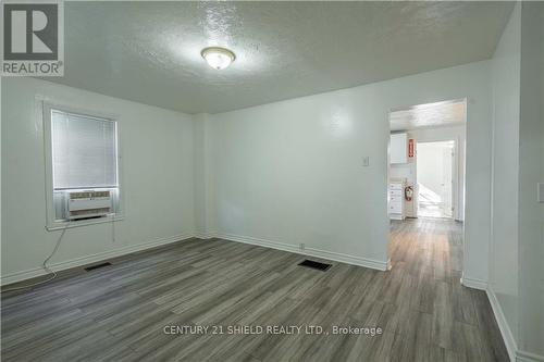 215 Louisa Street, Cornwall (717 - Cornwall), ON - Indoor Photo Showing Other Room