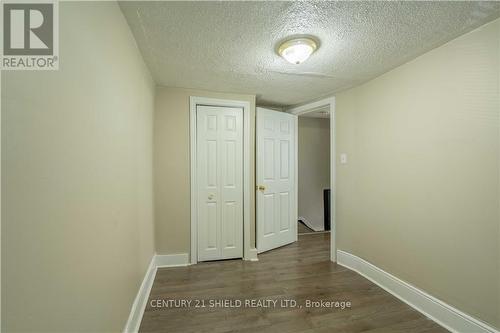 215 Louisa Street, Cornwall (717 - Cornwall), ON - Indoor Photo Showing Other Room