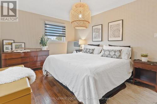 394 4Th Street W, Collingwood, ON - Indoor Photo Showing Bedroom