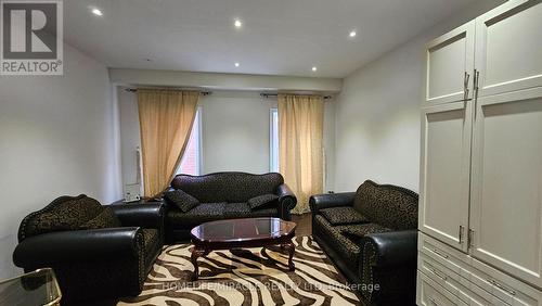 4 Lavallee Crescent, Brampton (Credit Valley), ON - Indoor Photo Showing Living Room