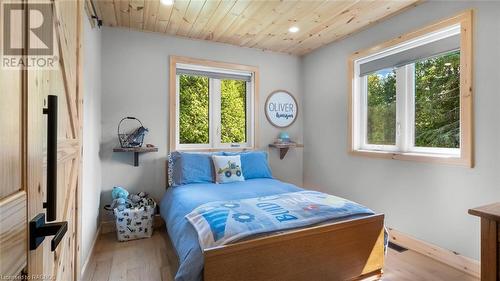 143 Oliphant Way, South Bruce Peninsula, ON - Indoor Photo Showing Bedroom