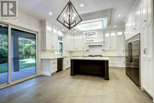 290 Southcote Road, Hamilton (Ancaster), ON - Indoor Photo Showing Kitchen