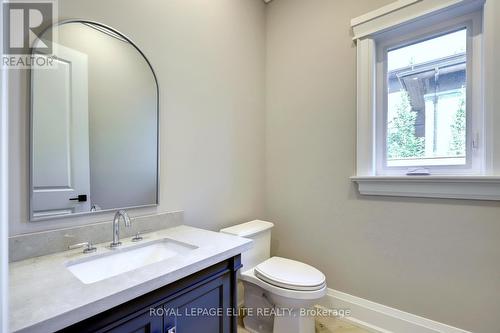 290 Southcote Road, Hamilton (Ancaster), ON - Indoor Photo Showing Bathroom