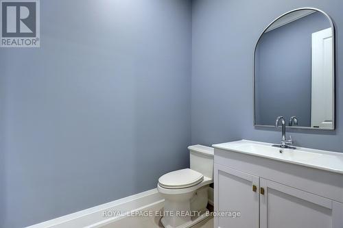 290 Southcote Road, Hamilton (Ancaster), ON - Indoor Photo Showing Bathroom