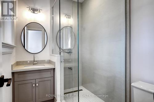 290 Southcote Road, Hamilton (Ancaster), ON - Indoor Photo Showing Bathroom