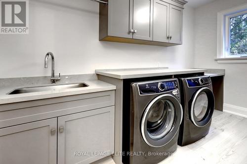 290 Southcote Road, Hamilton (Ancaster), ON - Indoor Photo Showing Laundry Room