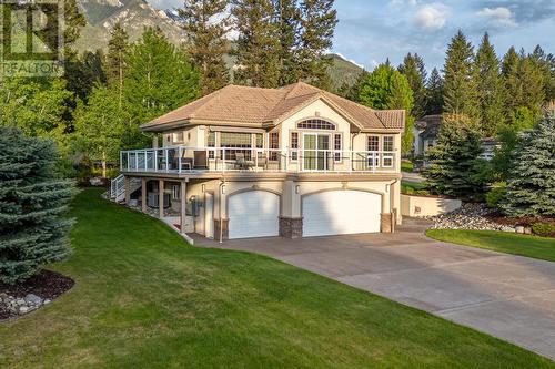 5144 Riverview  Road, Fairmont Hot Springs, BC - Outdoor With Deck Patio Veranda