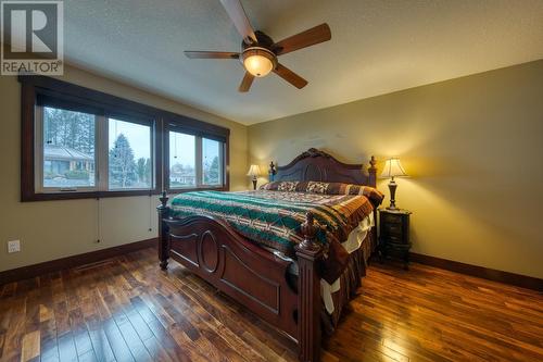 5144 Riverview  Road, Fairmont Hot Springs, BC - Indoor Photo Showing Bedroom