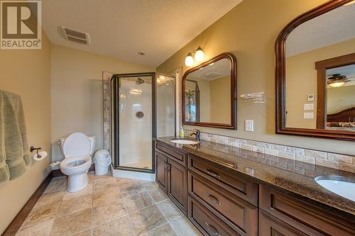 5144 Riverview  Road, Fairmont Hot Springs, BC - Indoor Photo Showing Bathroom