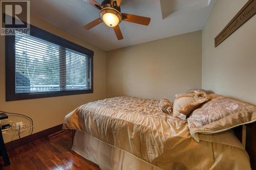 5144 Riverview  Road, Fairmont Hot Springs, BC - Indoor Photo Showing Bedroom