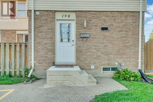 198 - 230 Clarke Road, London, ON - Outdoor