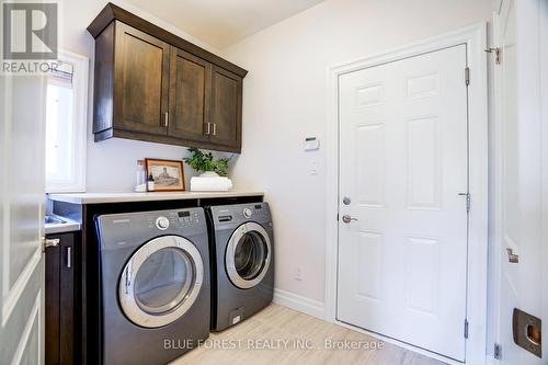 965 Gleneagle Trail, London, ON - Indoor Photo Showing Laundry Room