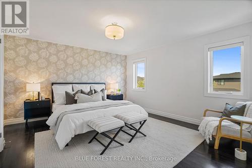 965 Gleneagle Trail, London, ON - Indoor Photo Showing Bedroom