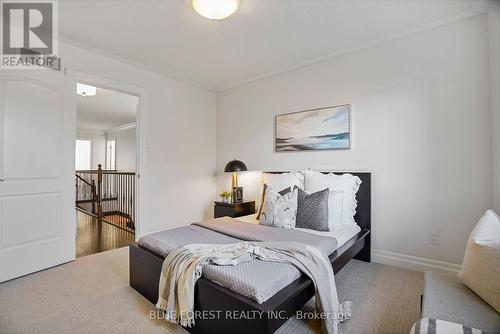 965 Gleneagle Trail, London, ON - Indoor Photo Showing Bedroom