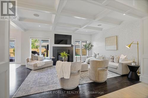 965 Gleneagle Trail, London, ON - Indoor Photo Showing Living Room With Fireplace