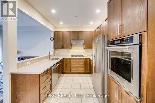 633 Mockridge Terrace, Milton (Harrison), ON - Indoor Photo Showing Kitchen With Double Sink