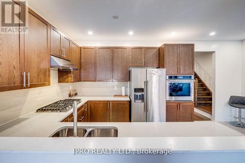 633 Mockridge Terrace, Milton, ON - Indoor Photo Showing Kitchen With Double Sink With Upgraded Kitchen