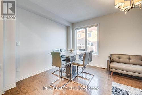 633 Mockridge Terrace, Milton, ON - Indoor Photo Showing Dining Room