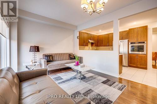 633 Mockridge Terrace, Milton (Harrison), ON - Indoor Photo Showing Living Room