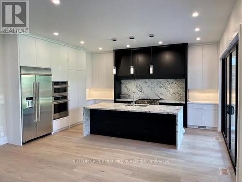 38 Botfield Avenue, Toronto (Islington-City Centre West), ON - Indoor Photo Showing Kitchen With Upgraded Kitchen