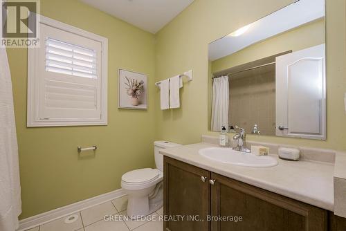 17 Ivy Stone Court E, Markham, ON - Indoor Photo Showing Bathroom