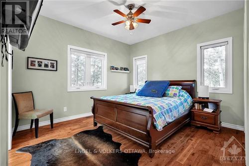 1020 Carson Trail, North Frontenac (Frontenac North), ON - Indoor Photo Showing Bedroom