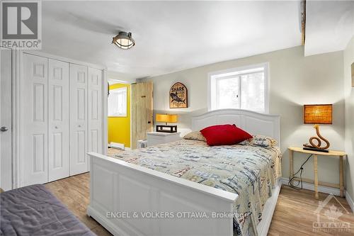 1020 Carson Trail, North Frontenac (Frontenac North), ON - Indoor Photo Showing Bedroom