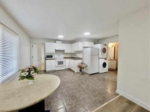 Basement 16700 63B Avenue, Surrey, BC - Indoor Photo Showing Laundry Room