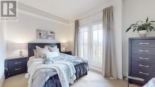 447A Queen Street E, Toronto (Moss Park), ON - Indoor Photo Showing Bedroom