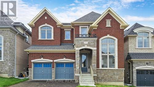 7 Goodwin Court, East Gwillimbury, ON - Outdoor With Facade