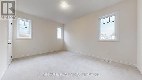 7 Goodwin Court, East Gwillimbury, ON - Indoor Photo Showing Other Room