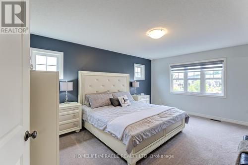 35 Gallagher Crescent, New Tecumseth, ON - Indoor Photo Showing Bedroom