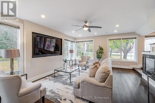 362 King Street, Caledon, ON - Indoor Photo Showing Living Room With Fireplace