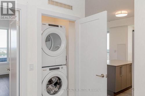 302 - 30 Samuel Wood Way, Toronto (Islington-City Centre West), ON - Indoor Photo Showing Laundry Room