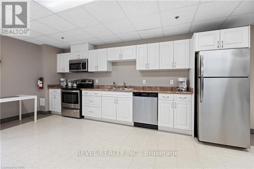 111 - 141 Vansickle Road, St. Catharines, ON - Indoor Photo Showing Kitchen