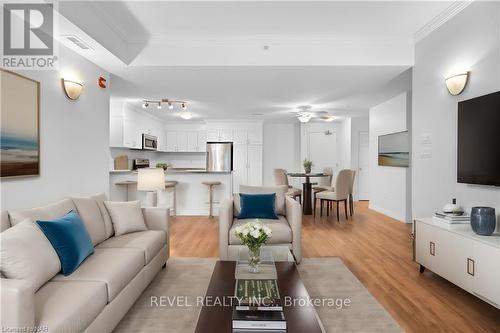 111 - 141 Vansickle Road, St. Catharines, ON - Indoor Photo Showing Living Room