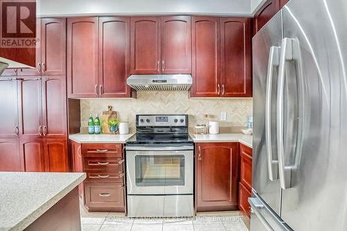 26 Coastline Drive, Brampton (Bram West), ON - Indoor Photo Showing Kitchen With Stainless Steel Kitchen