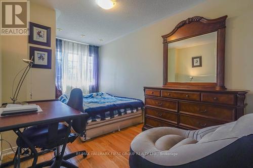 5 Goulden Crescent, Toronto (Clairlea-Birchmount), ON 