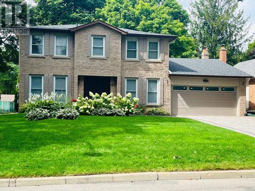 18 Sir Gawaine Place, Markham (Markham Village), ON - Outdoor With Facade