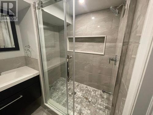 18 Sir Gawaine Place, Markham (Markham Village), ON - Indoor Photo Showing Bathroom