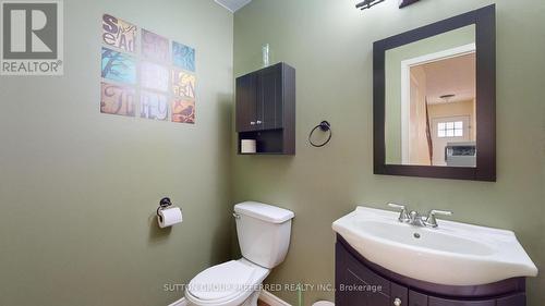 107 Walmer Gardens, London, ON - Indoor Photo Showing Bathroom