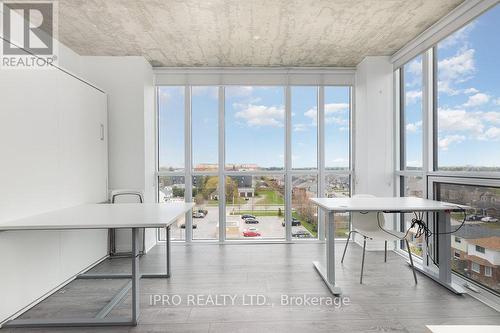 417 - 1900 Simcoe Street N, Oshawa, ON - Indoor Photo Showing Dining Room